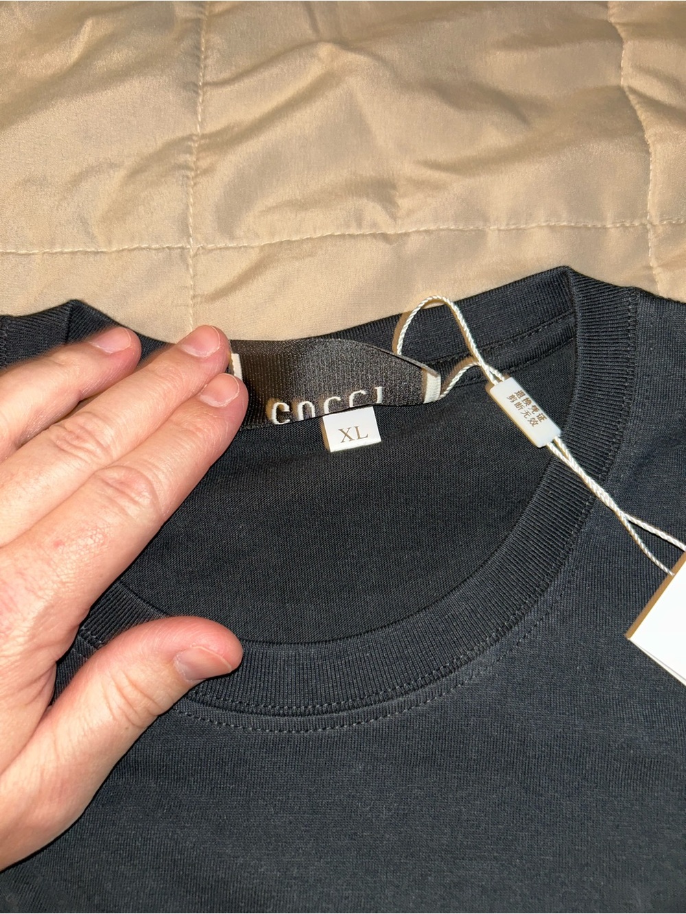 Gucci Black Logo Tee with Green and Red Web Stripe - Picture 2 of 2